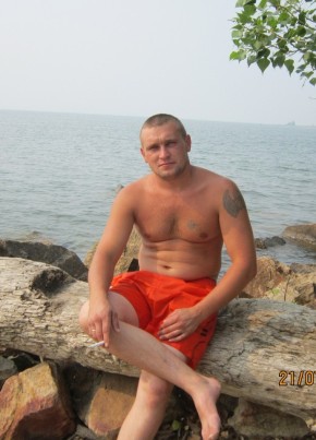 Денис, 39, Россия, Бердск