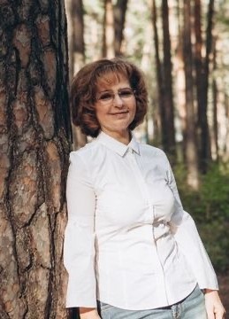 Юлия, 55, Россия, Санкт-Петербург