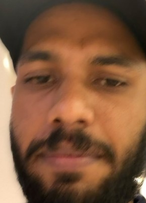 Govin из ෙකාළඹ 24 года