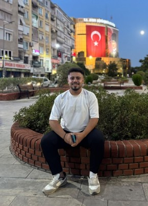 Cengiz из Aydın 25 лет