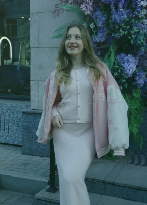 Полина из Саратова 28 лет