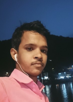Thakur, 18, India, Rishikesh