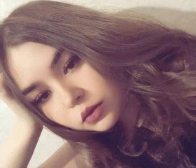 Yana, 23, Saint Petersburg