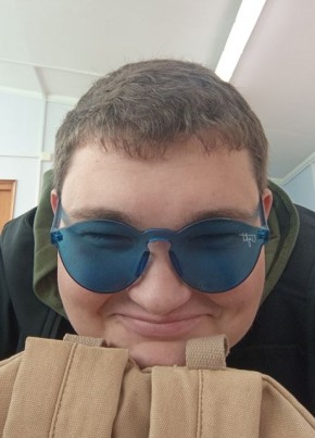 Рома Лука из Белореченска 19 лет