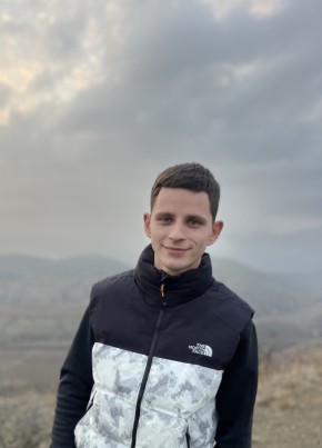 Mark, 24, Russia, Simferopol