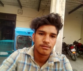 Akash khan, 18 лет, Ludhiana