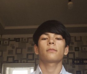 Davlatbek, 18, Tashkent
