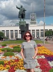 Elena, 47, Saint Petersburg