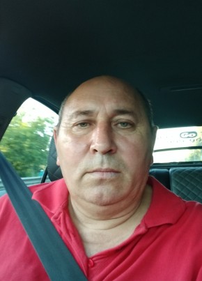Олег из Томилино 53 года