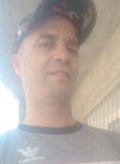 Massinissa, 40, Algiers