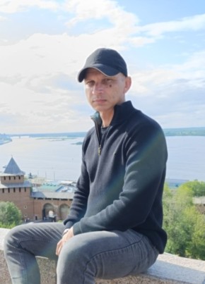 Сергей из Тацинскаи 46 лет