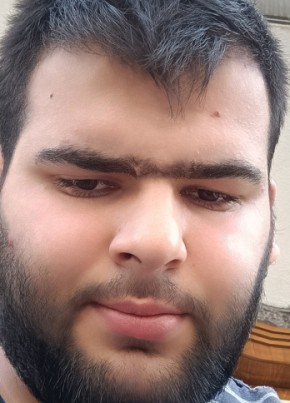Furkan Ozmen из Gebze 19 лет
