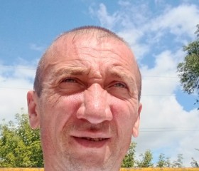 Виталий, 46 лет, Безенчук