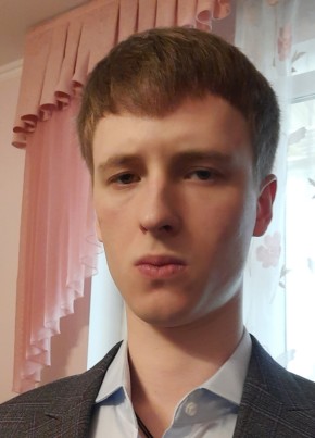 Павел, 19, Россия, Москва