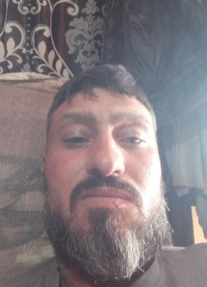 Florin Negrea, 39, Romania, Ulmeni