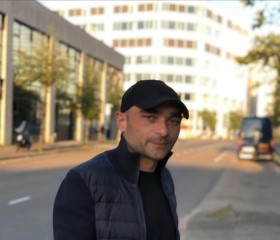 Zuka, 40, Sant Feliu de Guixols