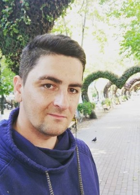 Дмитрий , 35, Россия, Псков