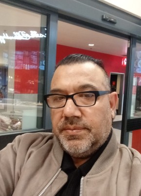 Bohumil из Praha 49 лет