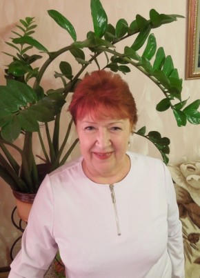 лариса, 67, Россия, Северск