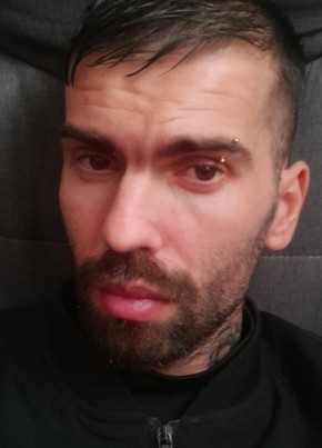 Jason из Paris 32 года