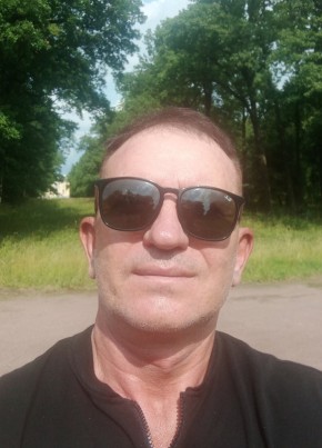 Олег из Санкт-Петербурга 47 лет