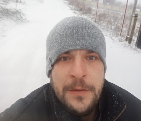 Radu Gratii, 35, Chisinau
