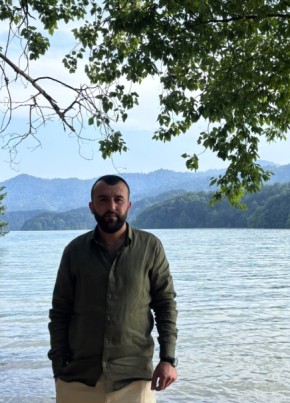 Гусеин из Bakı 33 года