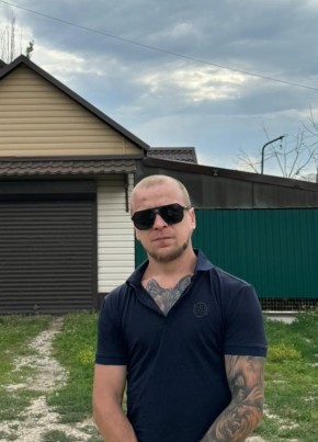 Денис из Фролово 34 года