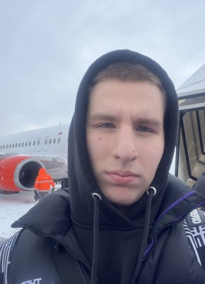 Александр из Ульяновска 18 лет