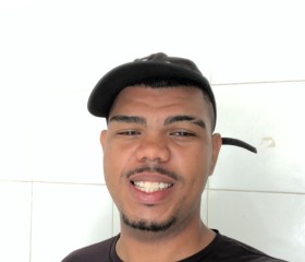 Caio, 25, Salvador