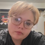 Izzy, 19  , Boise