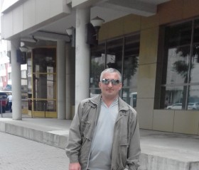Анатолий, 49 лет, Холмск