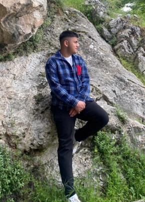Kaan из Ankara 18 лет