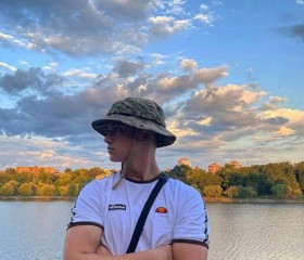 Pavel, 27, Saint Petersburg