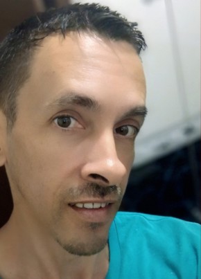 Jhon из São José do Rio Pardo 25 лет