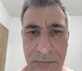 Edvaldo, 51, Uberaba