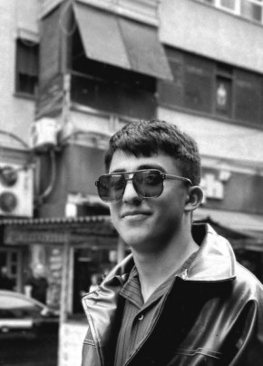 Aslan из İstanbul 18 лет