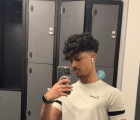 Rxlstxn, 21, City of London