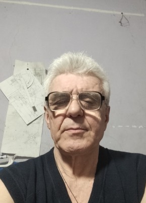 Дмитрий из Белогорск (Крым) 58 лет