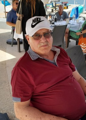 Paul из Żabbar 49 лет