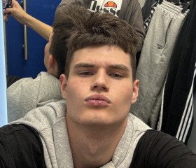 Egor, 19, Frankfurt am Main