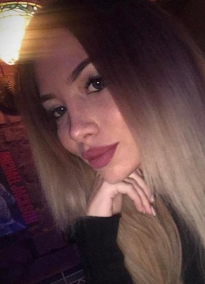 Lara, 25, Canada, Toronto