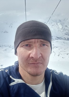 Василий, 40, Россия, Терек