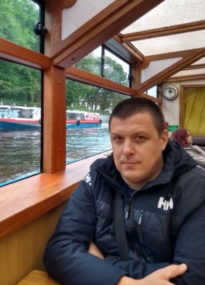 Алексей из Саратова 40 лет