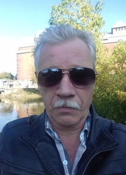 Александр, 64, Россия, Гусев