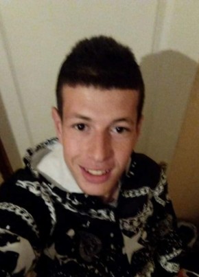 Alan, 23, People’s Democratic Republic of Algeria, Tizi Ouzou