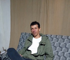 Adrian, 38, Mendoza