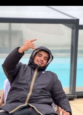 moha, 22, France, Rueil-Malmaison