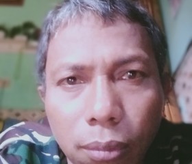 Nxnn, 18, Besuki