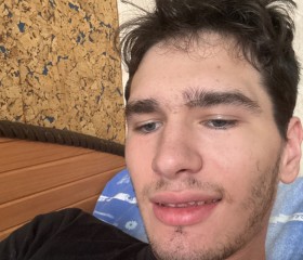 Sasha, 19, Moscow